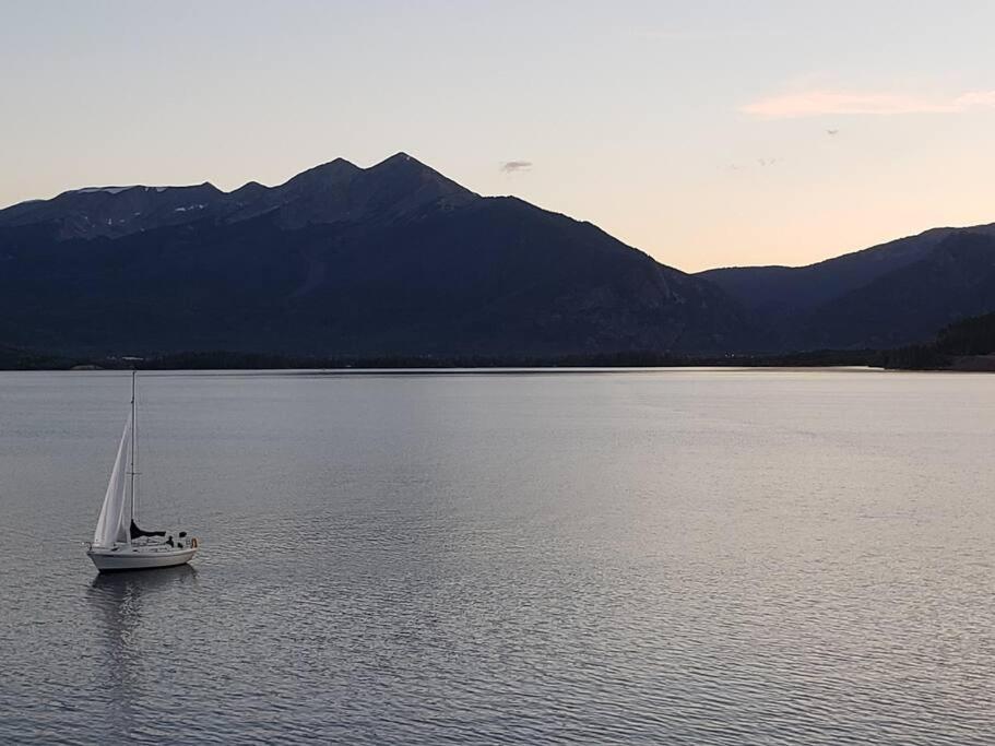 Lake Front Condo 1Bd - Fully Remodeled! Dillon Exterior foto