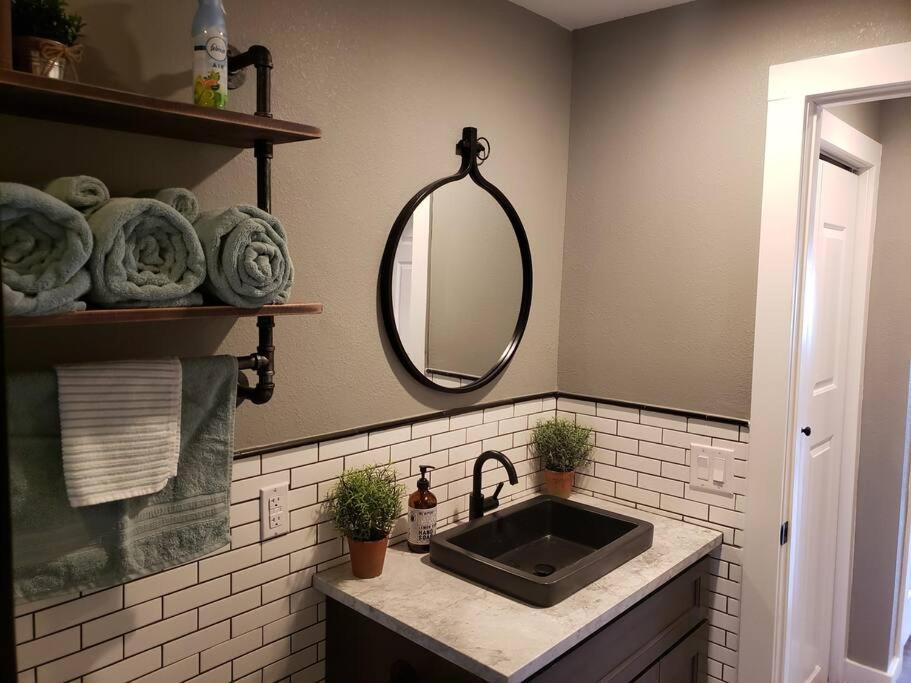 Lake Front Condo 1Bd - Fully Remodeled! Dillon Exterior foto